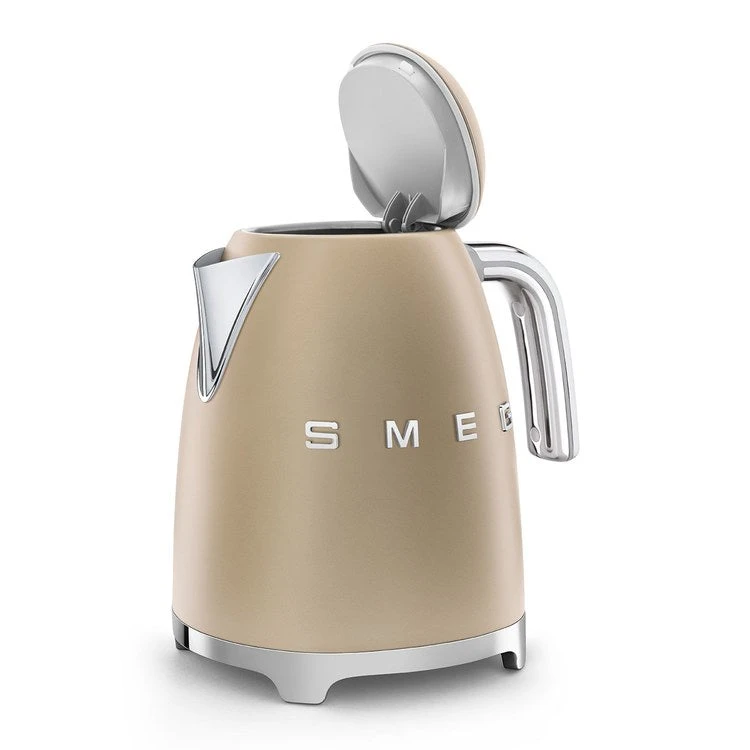 Smeg Electric Kettle - Matte Champagne - Image 9