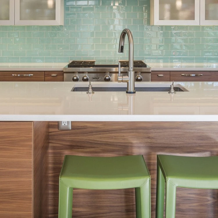 Solna Single Handle Pull Down Kitchen Faucet With SmartTouch - Image 2